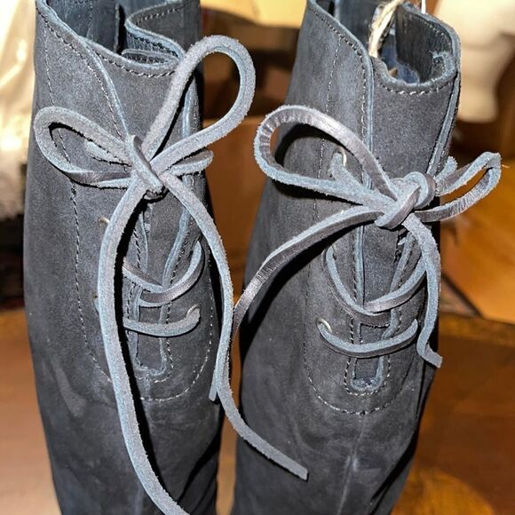 NWT Born black tall suede boots size US 6.5 wide shaft - Picture 3 of 14